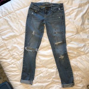 American Eagle distressed low rise skinny jean